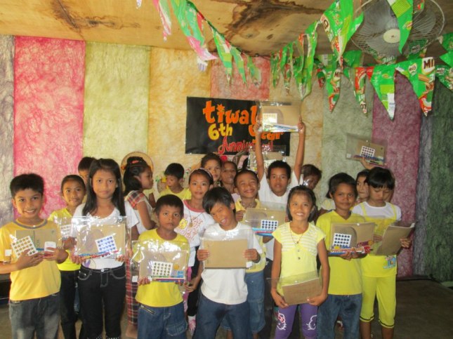 Box Drop - Philippines March 2013 (2)
